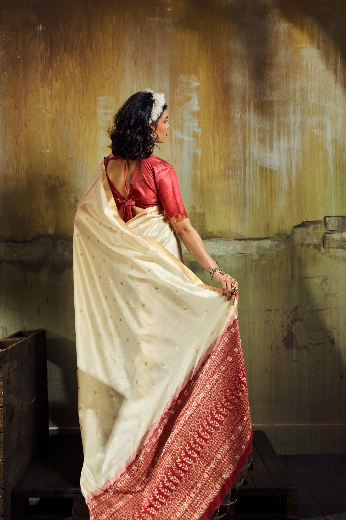 Elegant Off-White Silk Saree with Zari Butta and Contrast Maroon Pallu