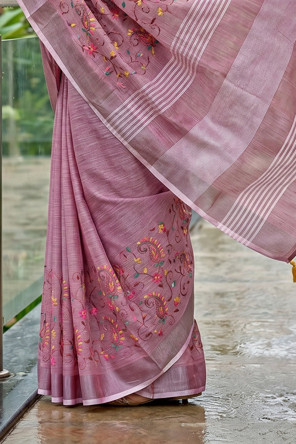 Onion Pink Mauve Linen Cotton Saree with Floral Embroidery Work